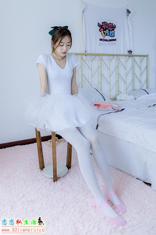 [物恋传媒] No.749 小鹿-繁花如梦(带视频)【149P+1V/2.89G】