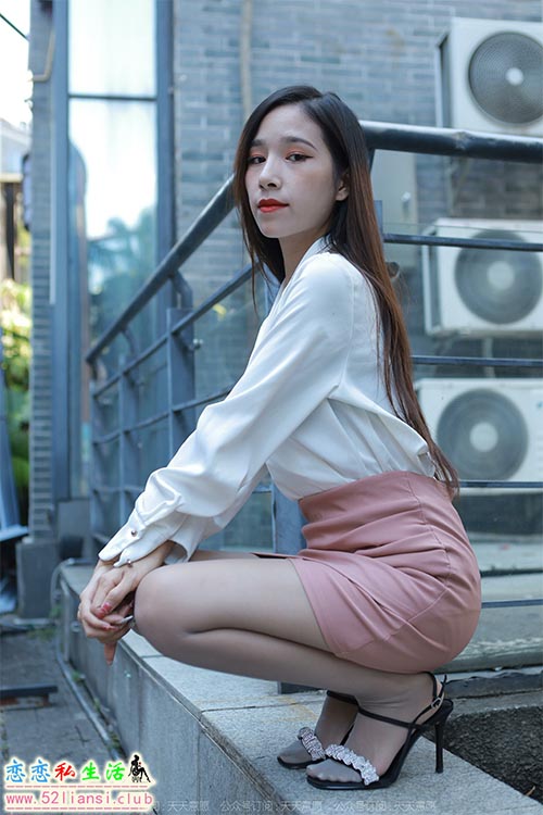 [IESS异思趣向] 丝享家 1250：美子《街角的爱人》【88P/97M】
