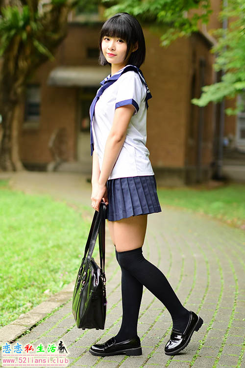 [街拍丝足]171-海琳 学生制服【73P/56M】