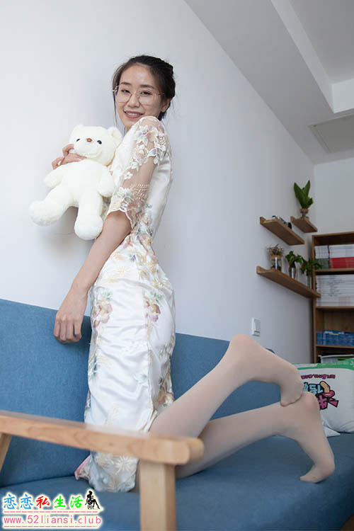 [物恋传媒] No.931 菜菜-微风与诗声(带视频)【154P+1V/4.4G】