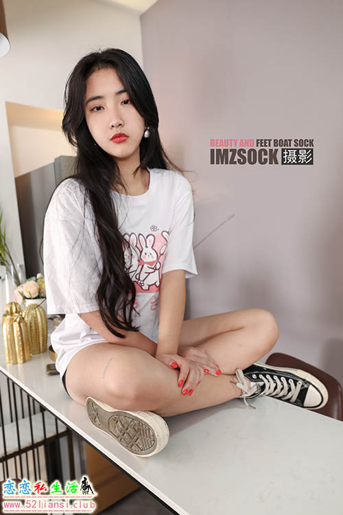 [IMZSOCK爱美足] 2021年-第05期 露露【136P/1.12G】