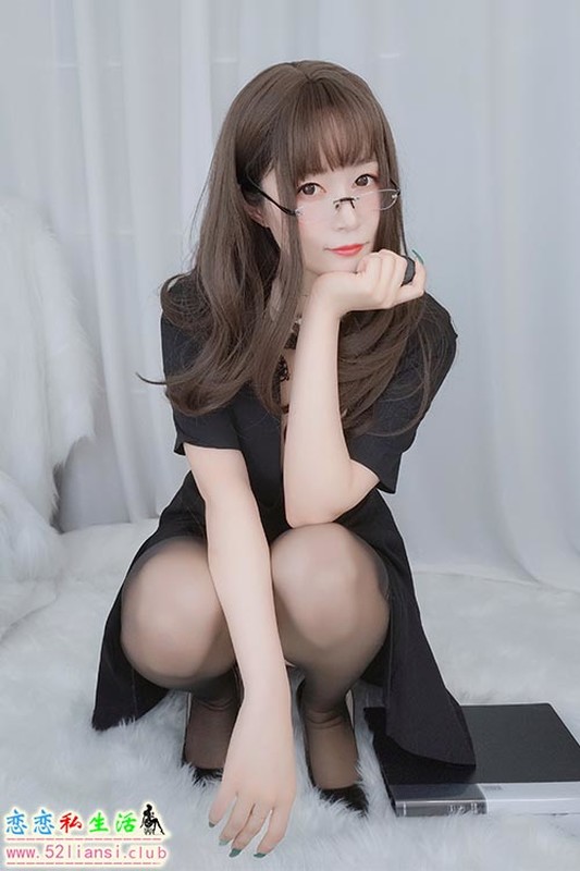 [白银81] 46 - OL下的内衣（带视频）【124P+12V/1.2G】