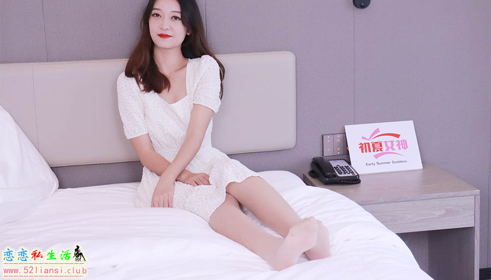 [初夏女神]004期 依依~白色M码秋季连衣裙搭高跟鞋(带视频)【137P+1V/4.17G】