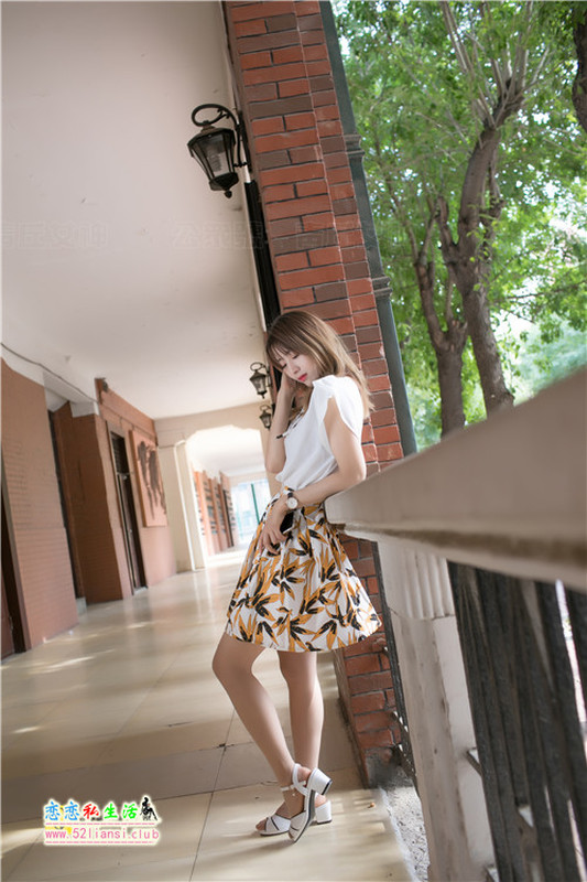[青丘女神] 2019.07.08模特：小诺 外院的夏天定制版本（带视频）【85P+1V/1.09G】