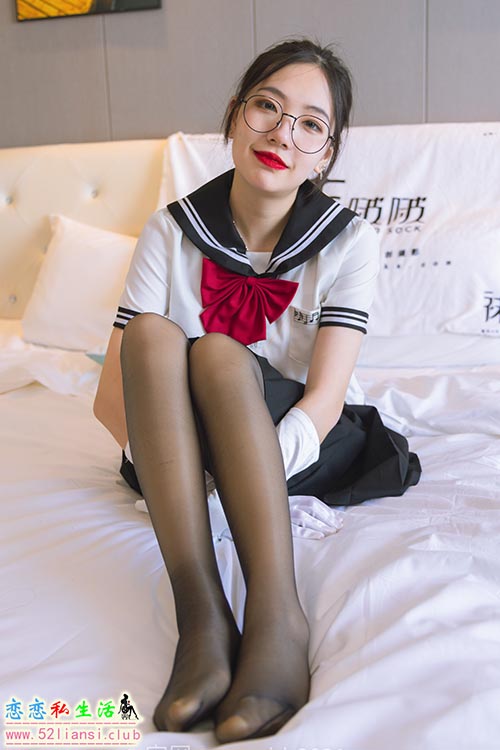 [袜啵啵] 293期 小甜豆-两双高跟鞋、两双丝袜叠穿、jk制服(带视频)【145P+1V/5.95G】