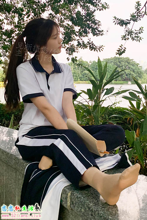 [见新摄影]NO.045 抖音可爱学院风，奶乖少女(带视频)【160P+1V/1.58G】