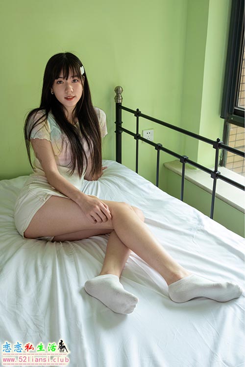[IMZSOCK爱美足] 2022年-第20期 音音(带视频)【123P+1V/1.72G】