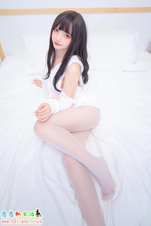 [神楽板真冬] VOL.120《白猫咪》【20P/79M】