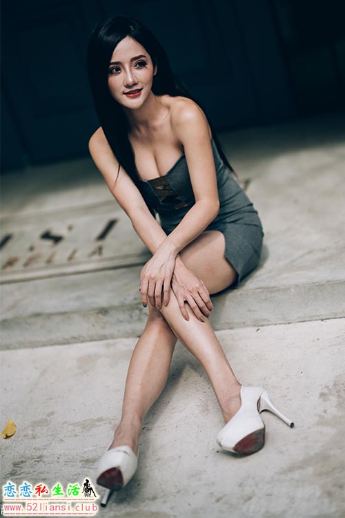 [街拍丝足]292-长腿美模 Gogo 户外包裙【69P/201M】