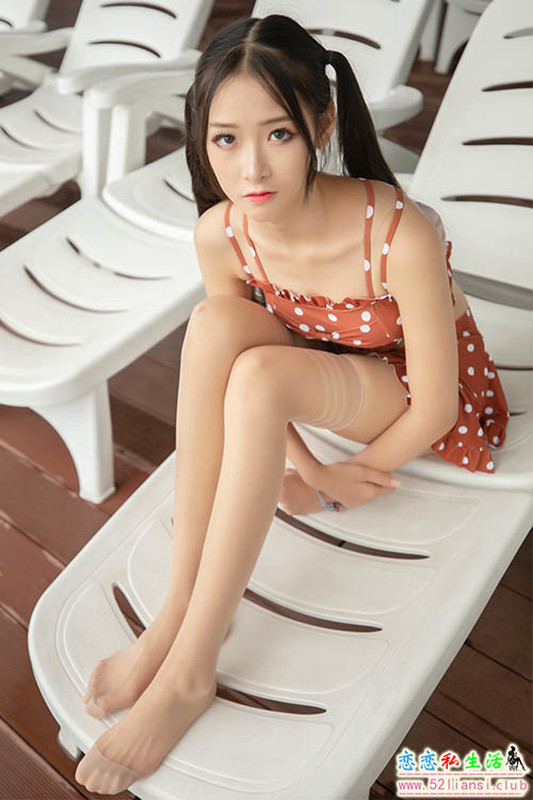 [MSLASS梦丝女神] NO.122 诗琪 泳池派对【71P/435M】