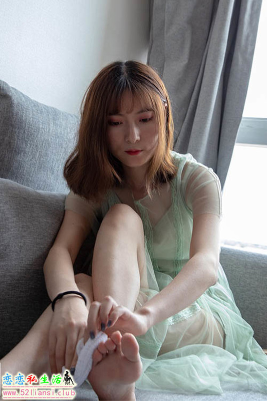 [物恋传媒] No.025 蜜桃成熟时,嫩绿纱裙搭配白色蕾丝袜,清纯又撩人（带视频）【211P+1V/2.29G】