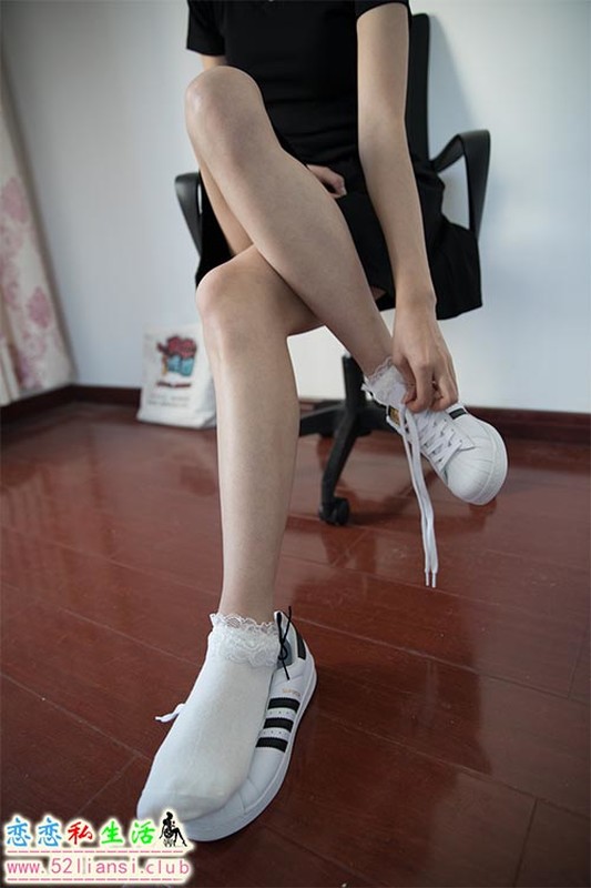 [物恋传媒] No.445 小飞-雨后彩虹（带视频）【151P+1V/4.3G】