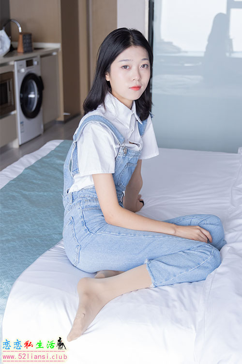 [袜啵啵] 034期 瑶瑶-空军一号板鞋、特旧厚肉丝(带视频)【131P+1V/4.14G】
