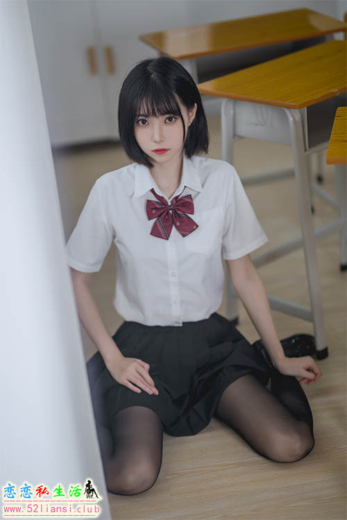 [美图精选]15-许岚-教室JK黑丝【40P/426M】