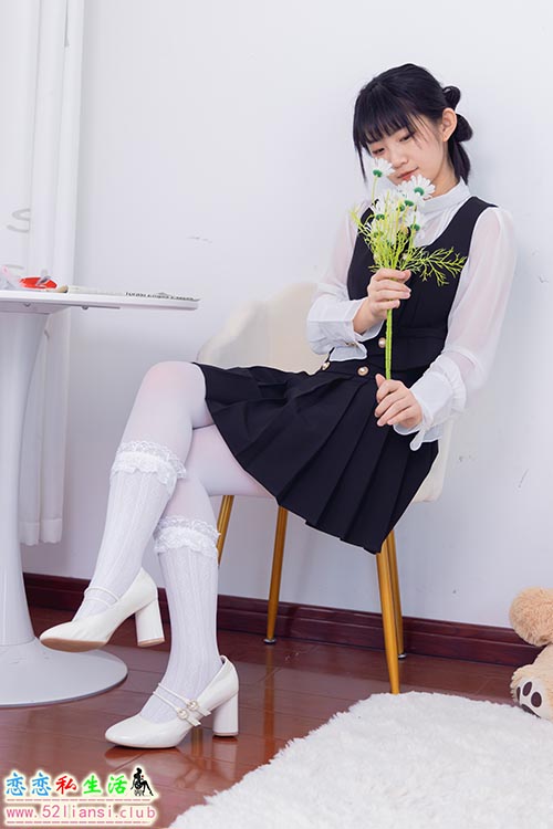 [物恋传媒] No.1555 暗月-蓝莓之恋(带视频)【154P+1V/3.02G】