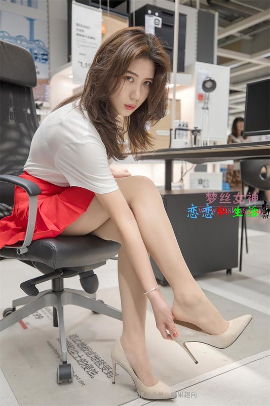 [MSLASS梦丝女神] NO.008-商场试衣间 媛媛【63P/469M】