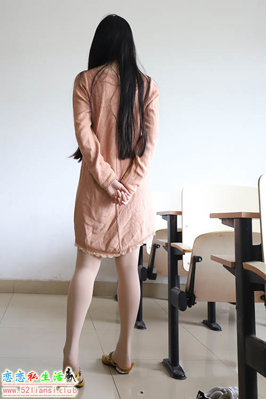 大西瓜爱牙膏-S054 教室美女丝摄【58P/579M】 大西瓜爱牙膏-S054 教室美女丝摄【58P/579M】
