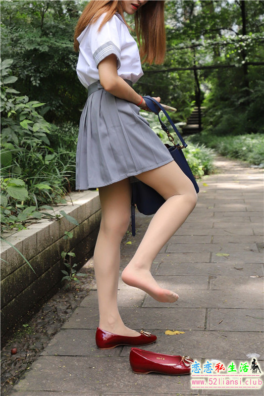 大西瓜爱牙膏-2019 10X活动模特1 户外JK制服长丝【330P/2.1G】 大西瓜爱牙膏-2019 10X活动模特1 户外JK制服长丝【330P/2.1G】