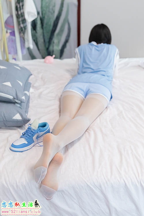 [物恋传媒] No.947 小飞-记忆里的诗(带视频)【132P+1V/3.23G】