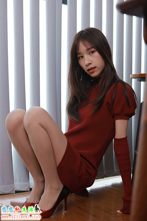 [IESS异思趣向] 丝享家 1031：美子《新年红底高跟》【96P/110M】