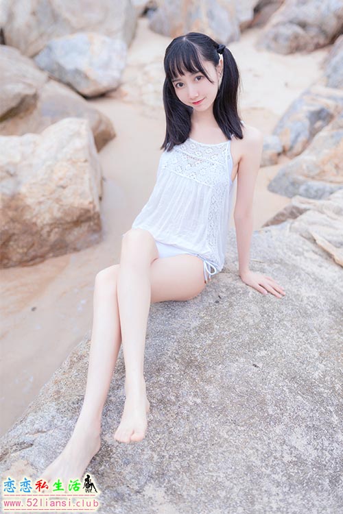 [木绵绵OwO] 31- 海边白色比基尼【30P/133M】