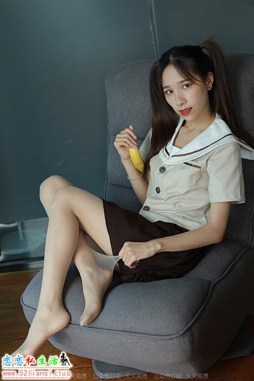 [IESS异思趣向] 丝享家 1166：美子《香蕉少女》【80P/113M】