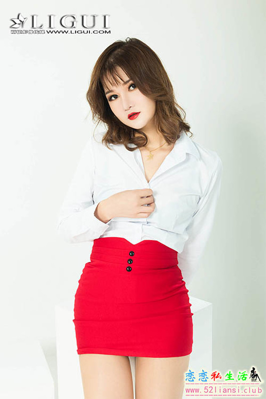 [Ligui丽柜] 2020.10.07《袜底风光》文芮【51P/103M】