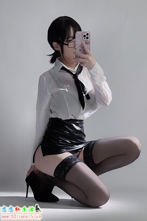 [美图精选]626-幼愛Youmeko-早安,想吃点什么【28P/59M】