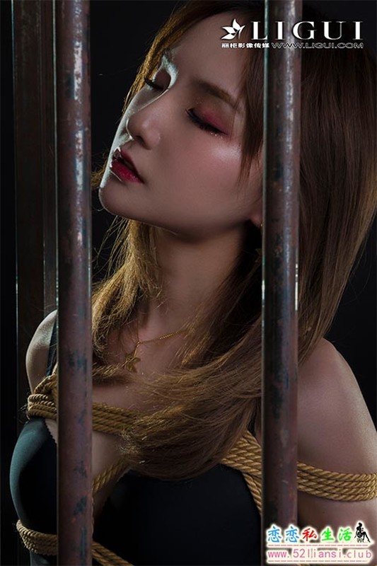 [Ligui丽柜] 2021.04.22《私人定制-笼中的花蕊》蕊蕊【66P/111M】