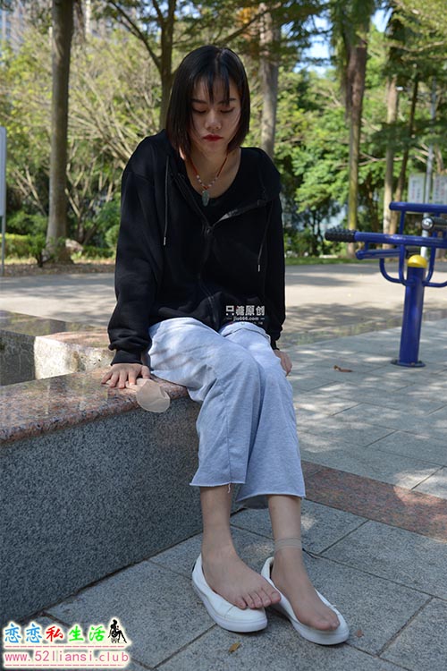 [只糖视觉]533期：彤彤 – 一思一念(带视频)【146P+1V/979M】