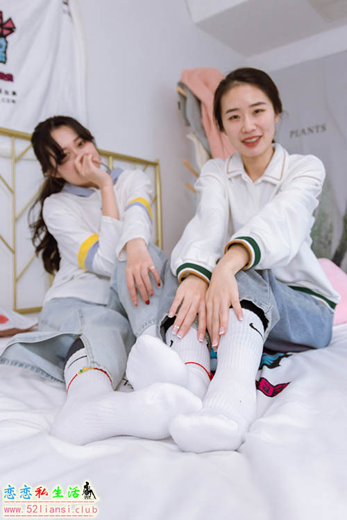 [物恋传媒] No.1142 菜菜&小敏-双生花(带视频)【157P+1V/5.45G】