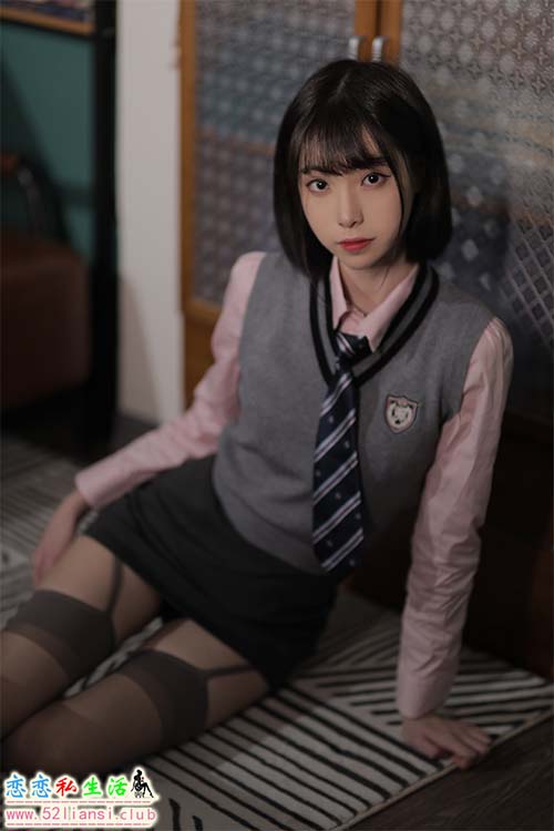 [美图精选]663-许岚LAN-韩系制服【40P/64M】