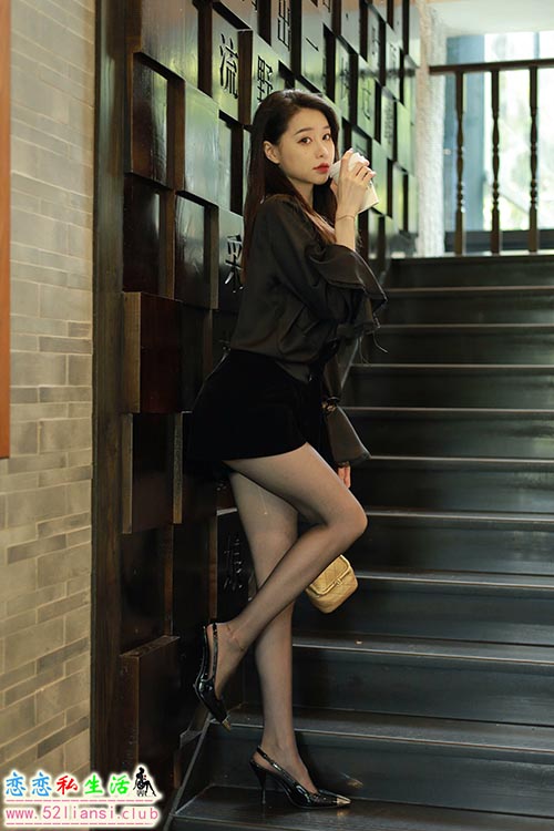 [IESS异思趣向] 丝享家 937：女神降临《佳爷特辑》【79P/70M】