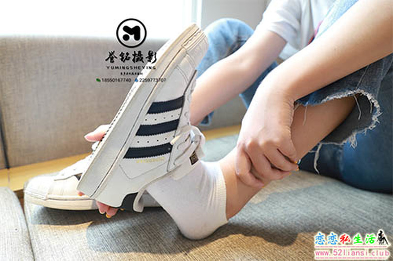 [誉铭传媒] 085期-2019.09.15定制（带视频）【120P+1V/1.24G】