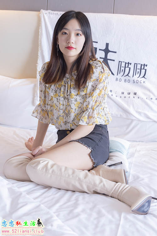[袜啵啵] 136期 小甜豆-高跟长靴、白棉袜、裸足(带视频)【200P+1V/7.31G】