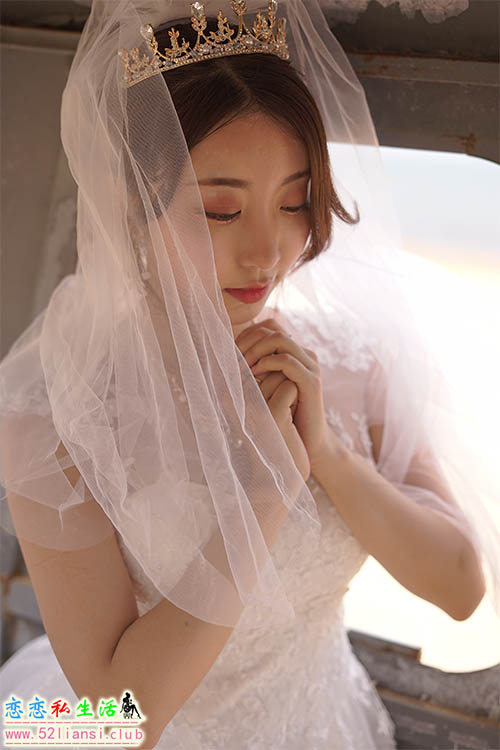[黑川] NO.061 海岛之旅-婚纱【17P/136M】
