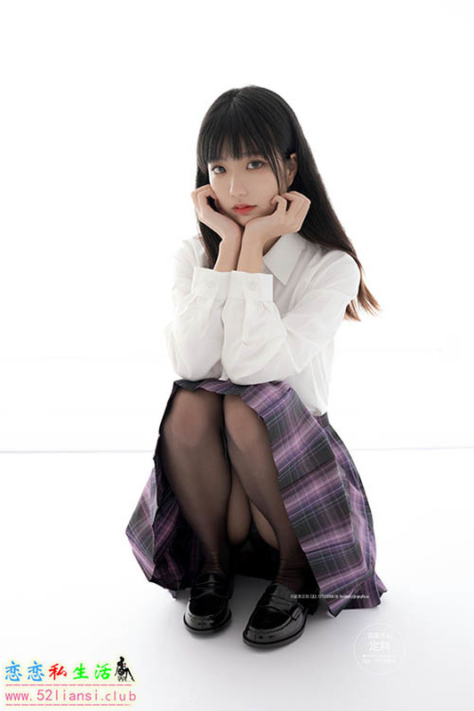 [紧急企划] NO.015 一只喵喵梓 教室里的性感黑丝（带视频）【94P+1V/4.39G】