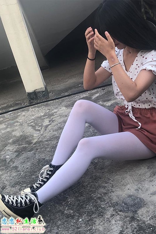 [最爱帆布鞋]054-学妹丝袜美腿写真（带视频）【137P+2V/732M】