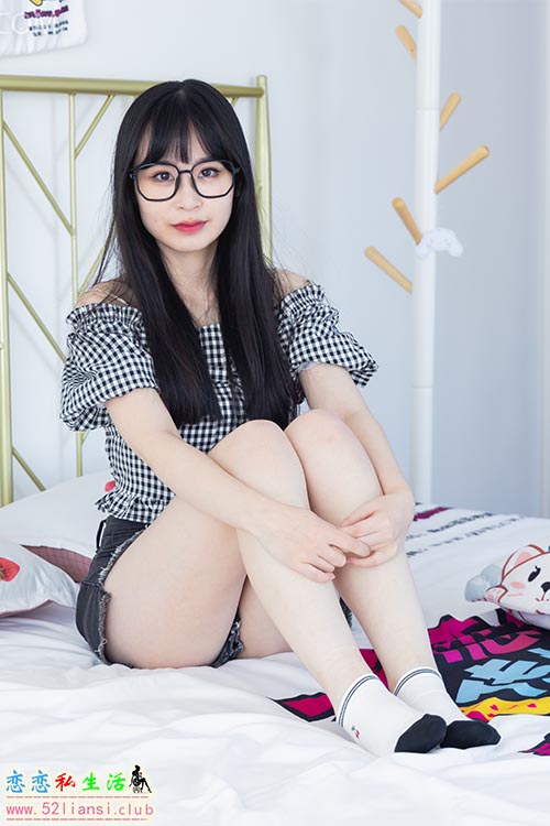 [物恋传媒] No.1446 兮兮-阳光甜蜜蜜(带视频)【177P+1V/3.95G】