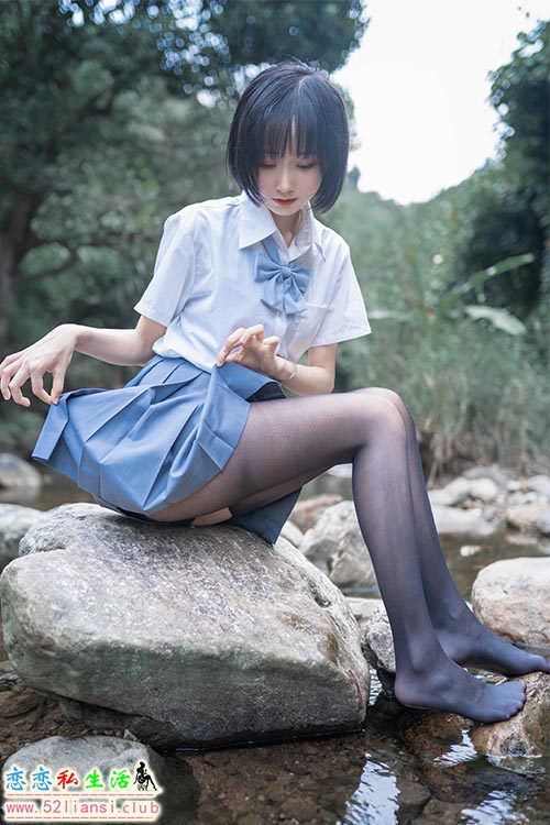 [木绵绵OwO] 22- 水色溪边制服【52P/177M】