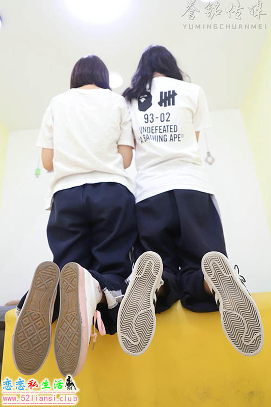 [誉铭传媒] 273期-两学妹校服棉袜裸足(带视频)【170P+1V/1.27G】