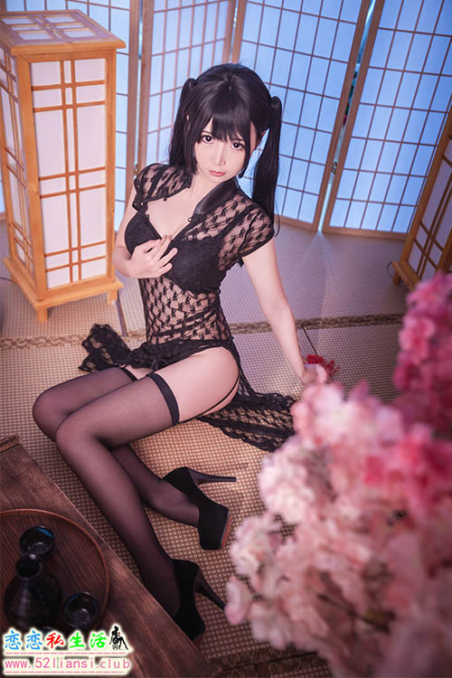 [面饼仙儿] NO.018 黑丝情趣旗袍【21P/234M】