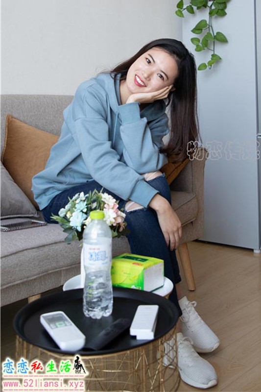 [物恋传媒] No.082 薇安-来自英语专业的另一位学霸姐姐（带视频）【310P+2V/1.86G】