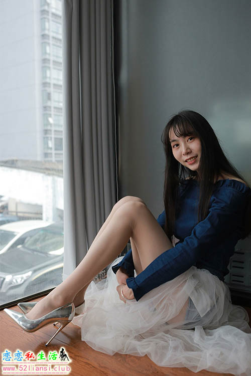 [IESS异思趣向] 丝享家 1045：团团《长腿白纱》【95P/105M】