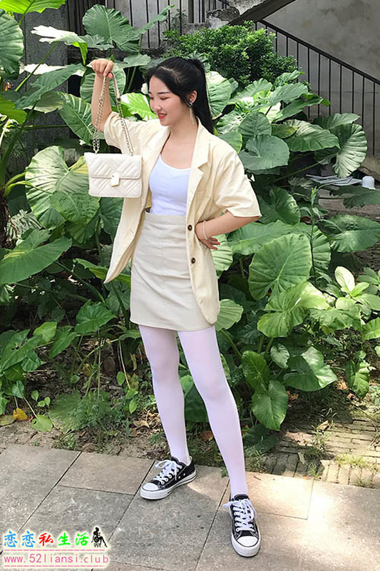 [最爱帆布鞋]042-学妹丝袜美腿写真（带视频）【93P+4V/1.02G】