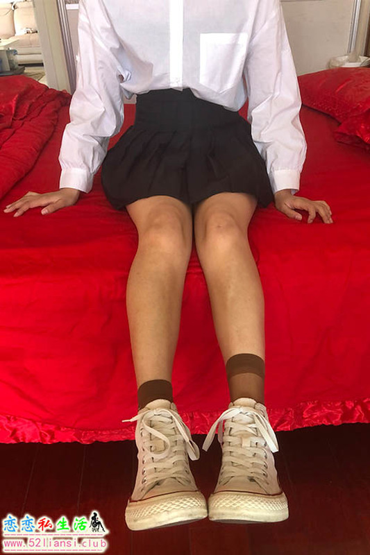 [最爱帆布鞋]048-学妹丝袜美腿写真【151P/401M】