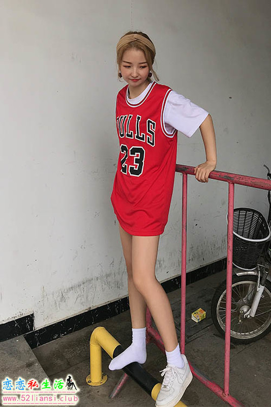 [最爱帆布鞋]058-学妹丝袜美腿写真（带视频）【167P+33V/2.37G】