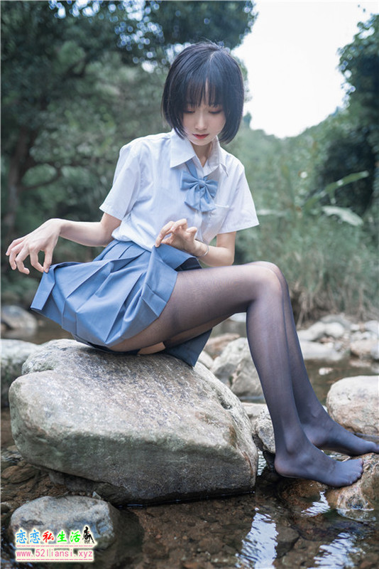 [木绵绵OwO] 22-水色溪边制服【52P/178M】