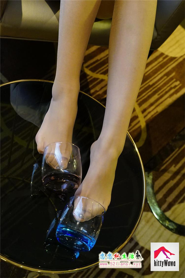 [袜小喵]KT014《一女两杯》【99P/22M】