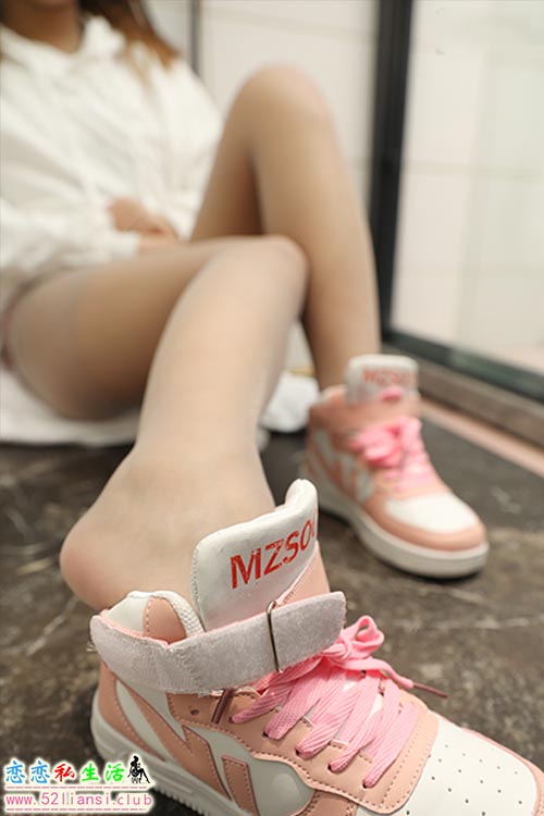 [IMZSOCK爱美足] 2022年-情人节特辑02-Ella2【28P/274M】